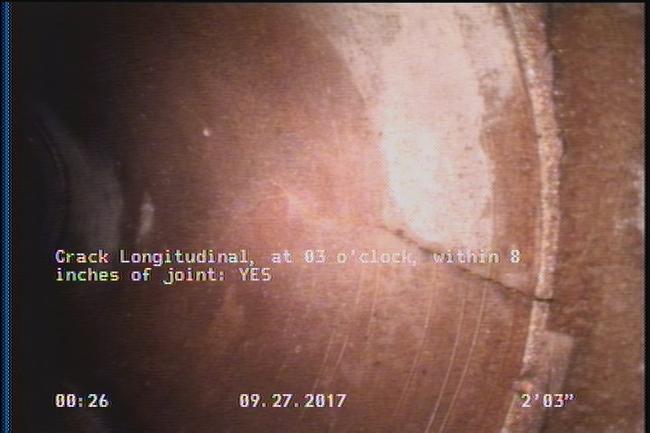 Crack Longitudinal, at 03 o'clock, within 8 inches of joint: YES