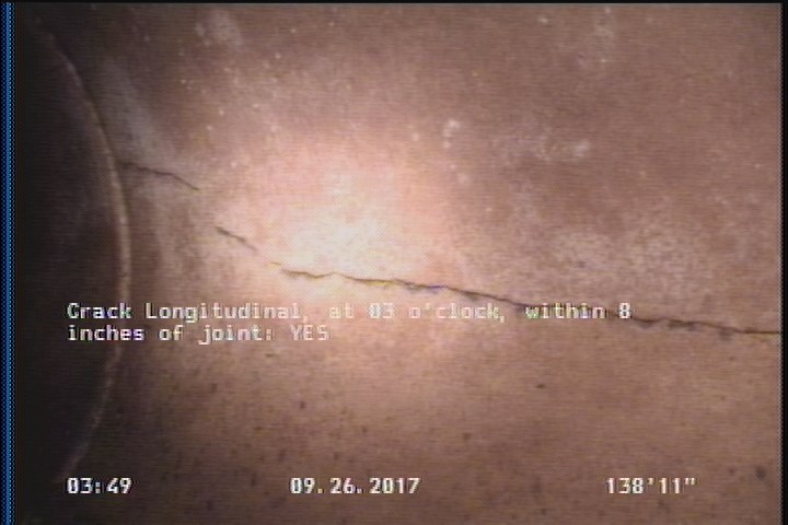 Crack Longitudinal, at 03 o'clock, within 8 inches of joint: YES