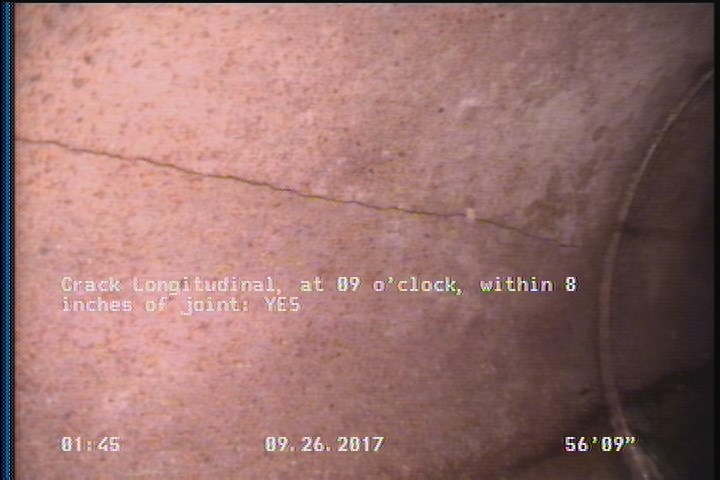 Crack Longitudinal, at 09 o'clock, within 8 inches of joint: YES