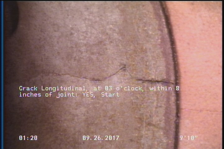 Crack Longitudinal, at 03 o'clock, within 8 inches of joint: YES, Start