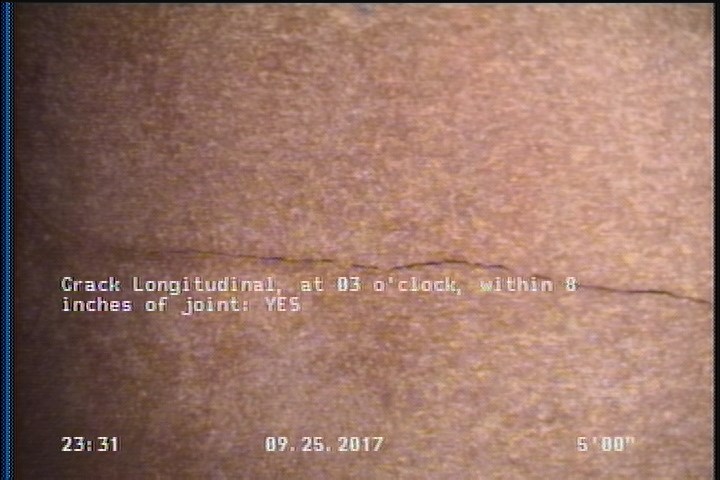 Crack Longitudinal, at 03 o'clock, within 8 inches of joint: YES