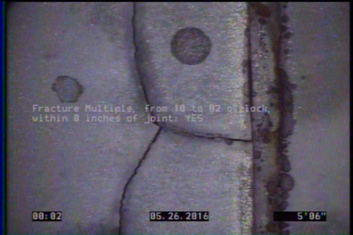 Fracture Multiple, from 10 to 02 o'clock, within 8 inches of joint: YES