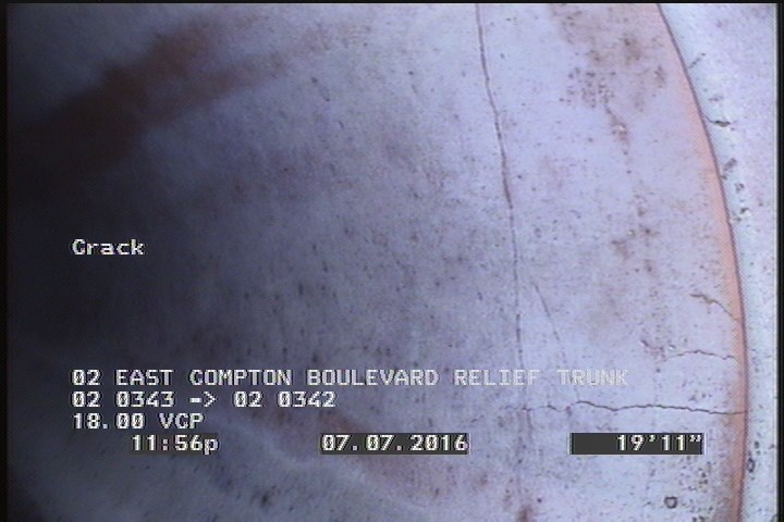 Crack Multiple, from 08 to 04 o'clock, within 8 inches of joint: YES, Start