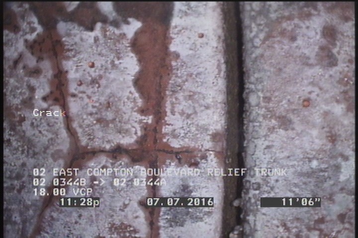 Crack Multiple, from 10 to 02 o'clock, within 8 inches of joint: YES
