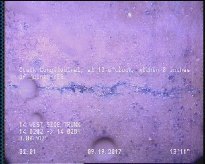 Crack Longitudinal, at 12 o'clock, within 8 inches of joint: YES