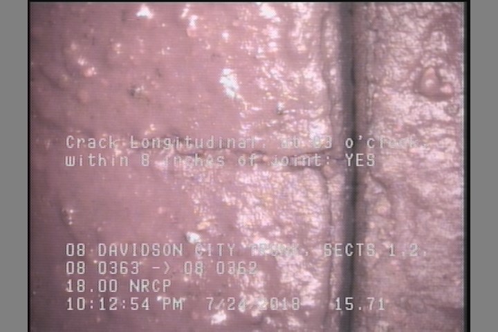Crack Longitudinal, at 03 o'clock, within 8 inches of joint: YES