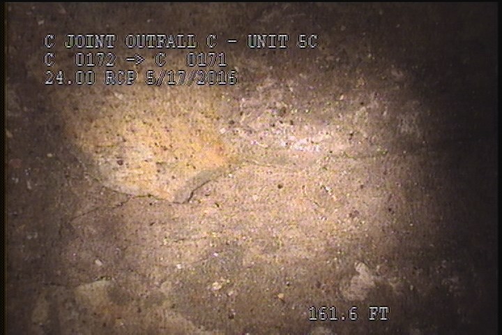 General Observation - ACTIVE CONN. INSIDE THE MH. @ 03 O'CLOCK