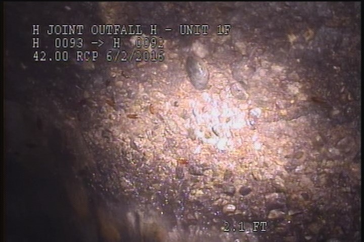 Surface Aggregate Visible, from 10 to 02 o'clock, within 8 inches of joint: NO