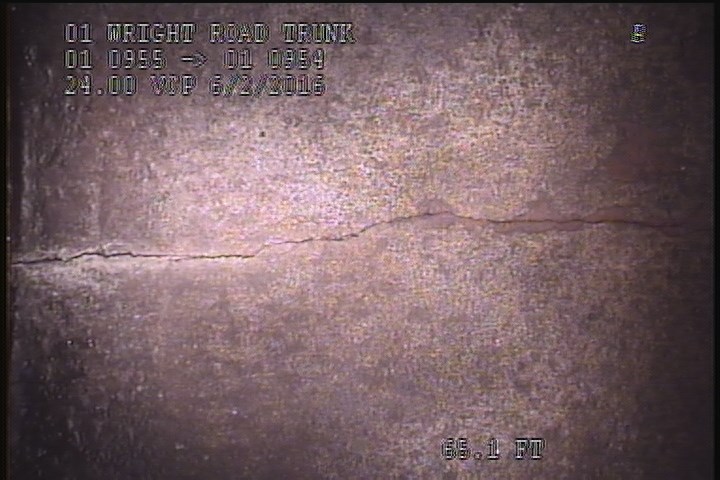 Fracture Longitudinal, at 12 o'clock, within 8 inches of joint: YES, Start - SLIGHT
