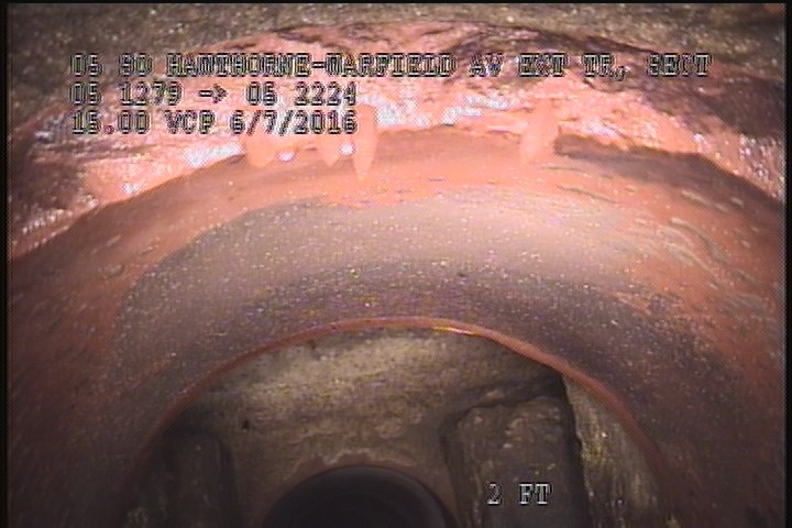 General Observation - ROACHES INSIDE THE MH.