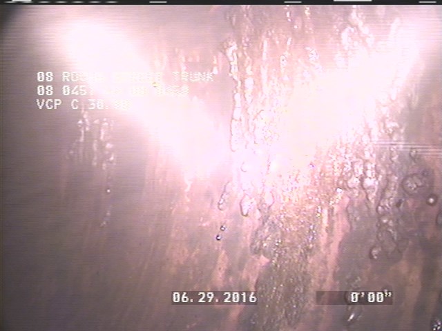 Deposits Attached Grease, 5 %of cross sectional area, at 04 o'clock, , within 8 inches of joint: YES, Start - OILY GREASE