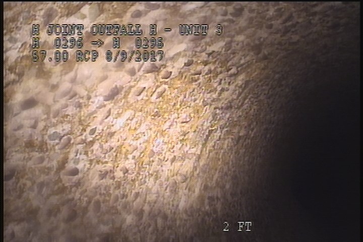 Surface Aggregate Projecting, from 09 to 03 o'clock, within 8 inches of joint: NO - THROUGHOUT THE REACH