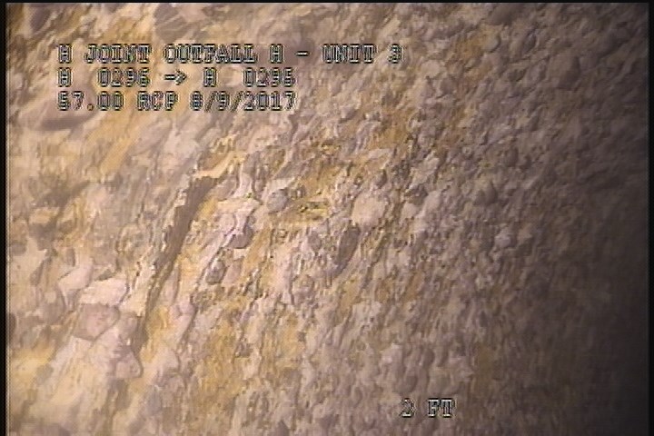Surface Reinforcement Visible, at 12 o'clock, within 8 inches of joint: NO