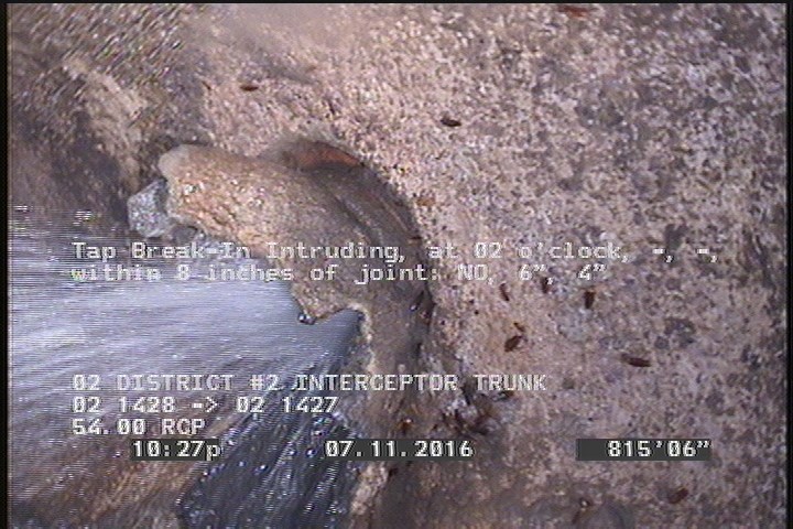 Tap Break-In Intruding, at 02 o'clock, -, -, within 8 inches of joint: NO, 6", 4"