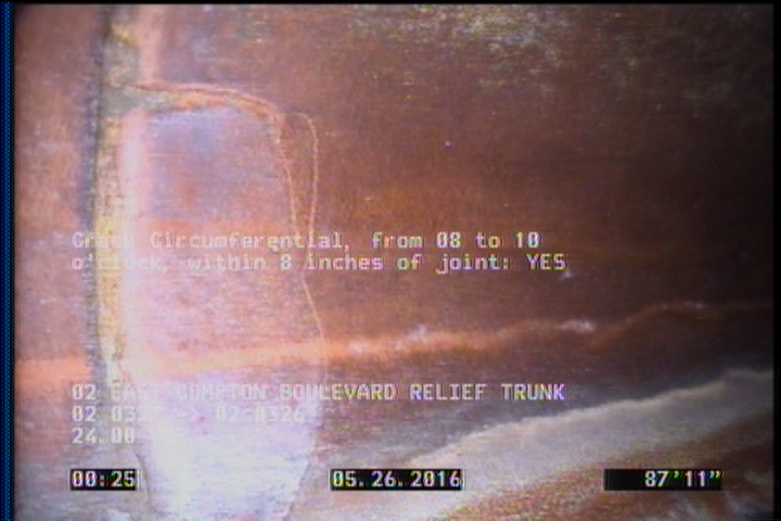 Crack Circumferential, from 08 to 10 o'clock, within 8 inches of joint: YES