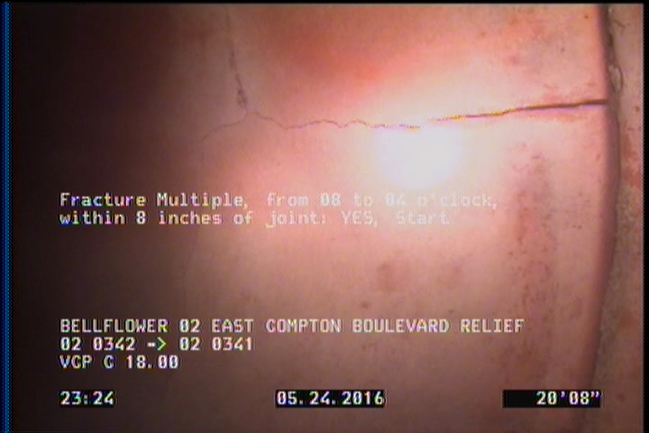 Fracture Multiple, from 08 to 04 o'clock, within 8 inches of joint: YES, Start