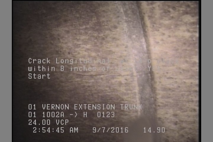 Crack Longitudinal, at 12 o'clock, within 8 inches of joint: YES, Start