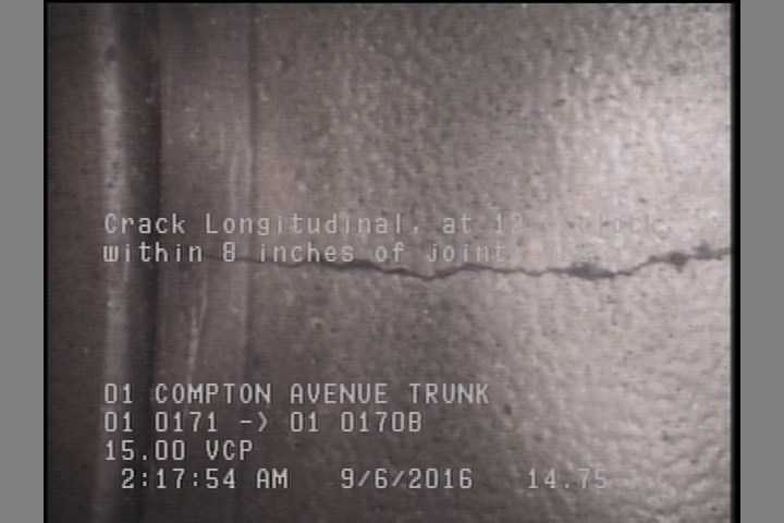 Crack Longitudinal, at 12 o'clock, within 8 inches of joint: YES