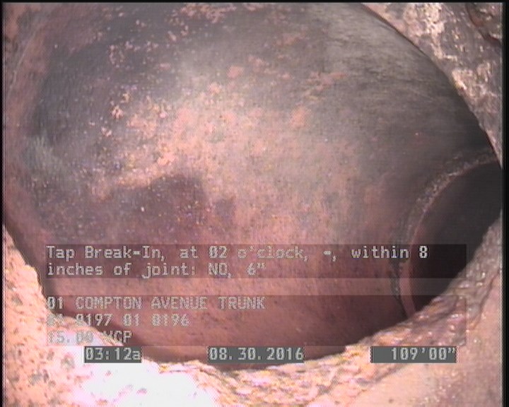 Tap Break-In, at 02 o'clock, -, within 8 inches of joint: NO, 6"