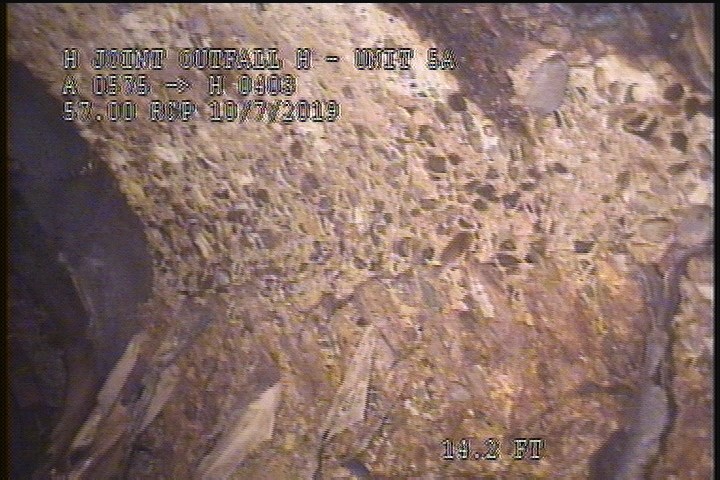 Surface Spalling, from 08 to 04 o'clock, within 8 inches of joint: YES, Start