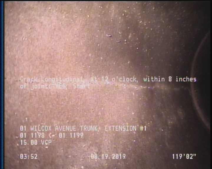 Crack Longitudinal, at 12 o'clock, within 8 inches of joint: YES, Start
