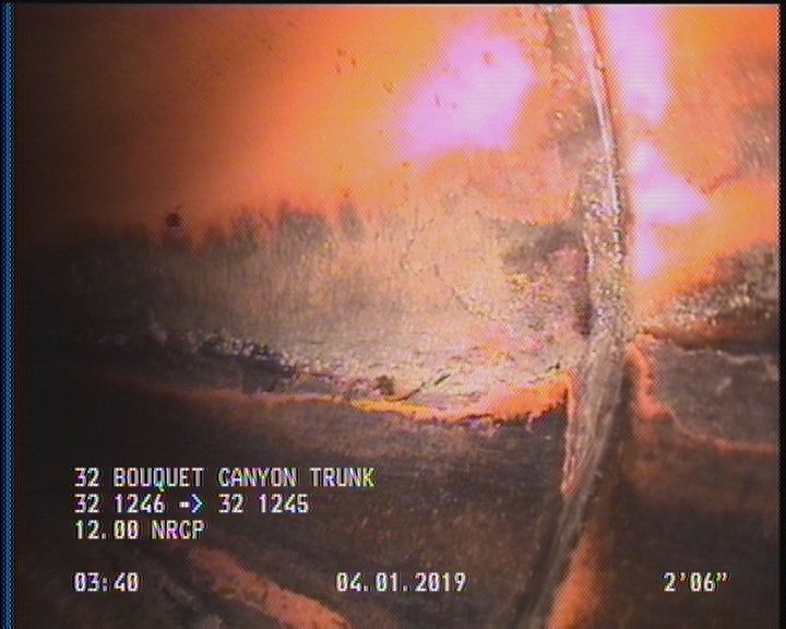 Deposits Attached Grease, 5 %of cross sectional area, from 04 to 08 o'clock, , within 8 inches of joint: YES, Start