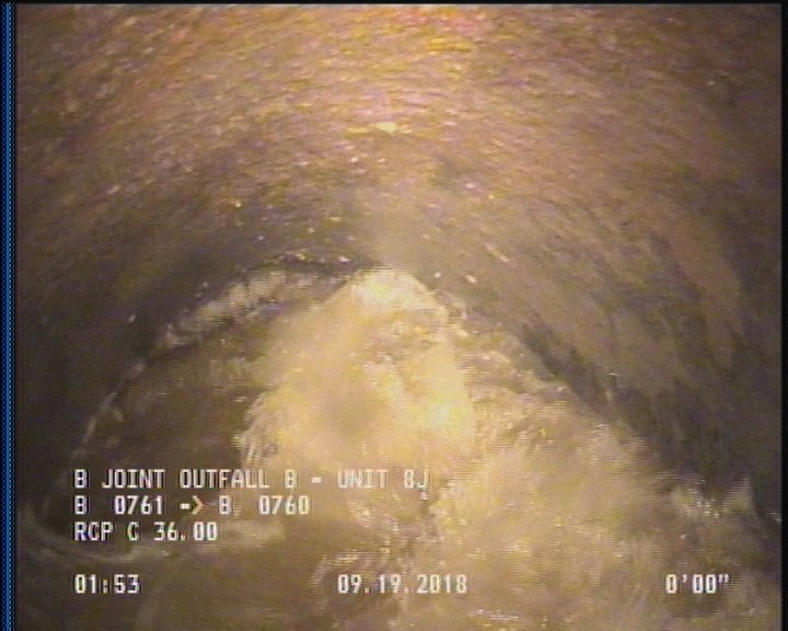 Deposits Attached Grease, 5 %of cross sectional area, from 12 to 12 o'clock, , within 8 inches of joint: YES