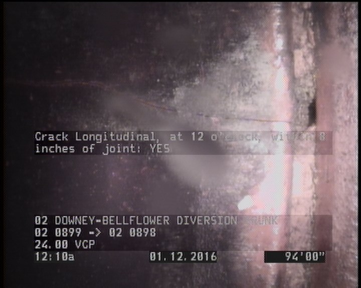 Crack Longitudinal, at 12 o'clock, within 8 inches of joint: YES