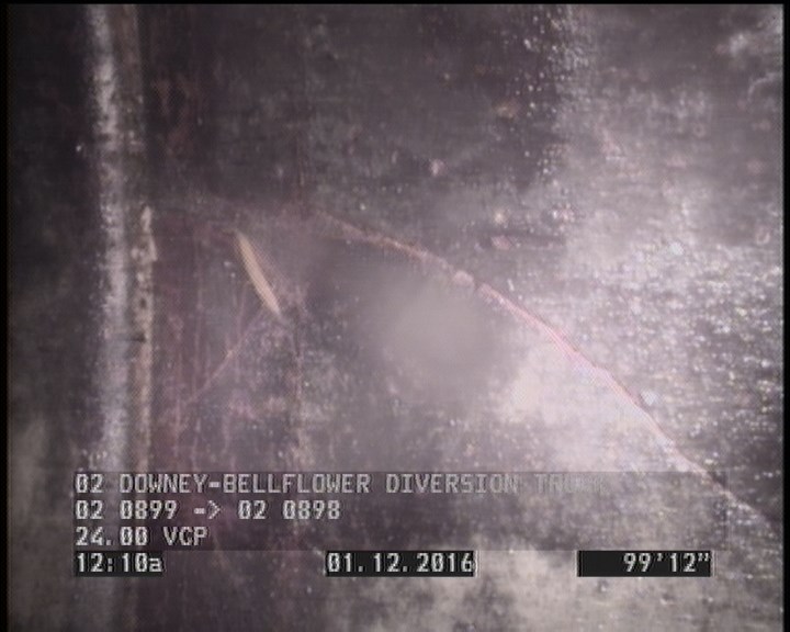 Crack Circumferential, from 08 to 10 o'clock, within 8 inches of joint: YES