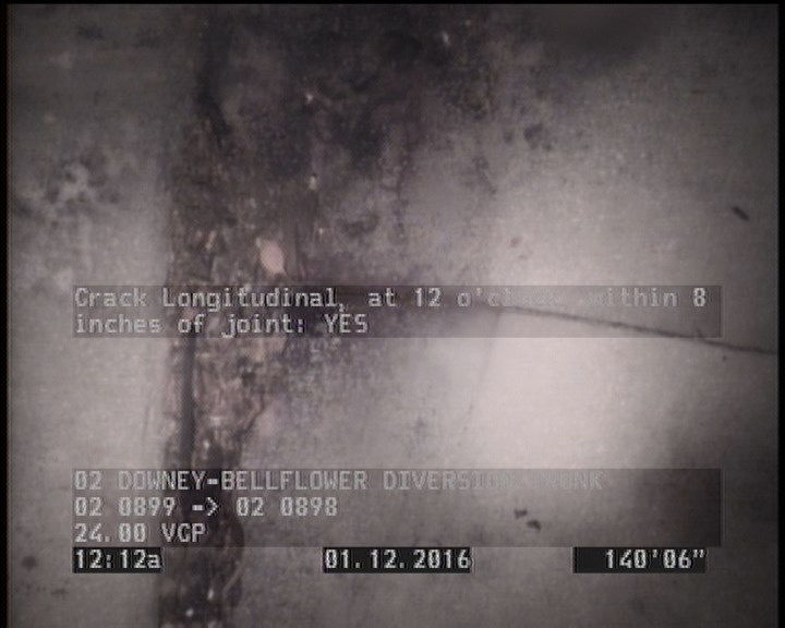 Crack Longitudinal, at 12 o'clock, within 8 inches of joint: YES