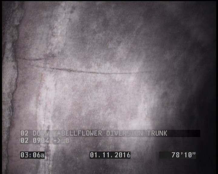 Crack Longitudinal, at 11 o'clock, within 8 inches of joint: YES