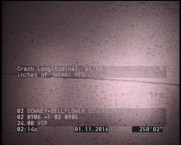 Crack Longitudinal, at 12 o'clock, within 8 inches of joint: YES