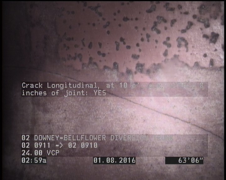 Crack Longitudinal, at 10 o'clock, within 8 inches of joint: YES
