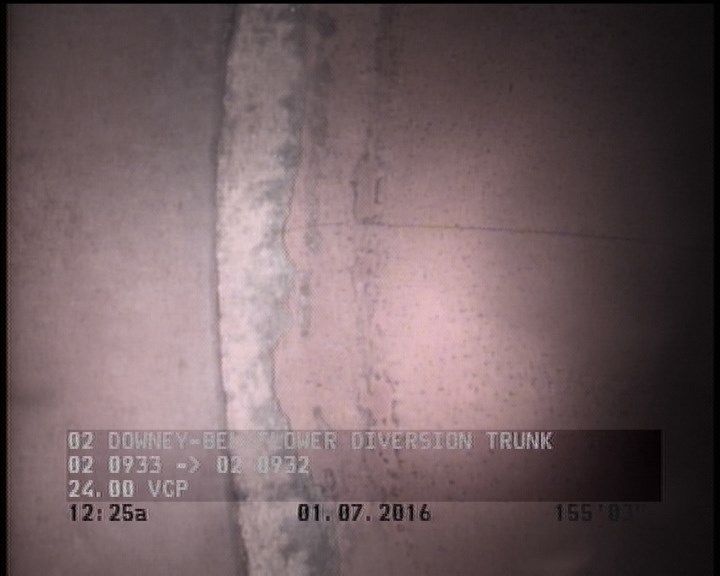 Crack Longitudinal Hinge, 2, from 10 to 01 o'clock, within 8 inches of joint: YES, Start