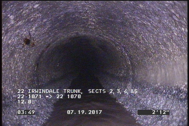 Deposits Attached Grease, 5 %of cross sectional area, from 04 to 08 o'clock, , within 8 inches of joint: YES, Start