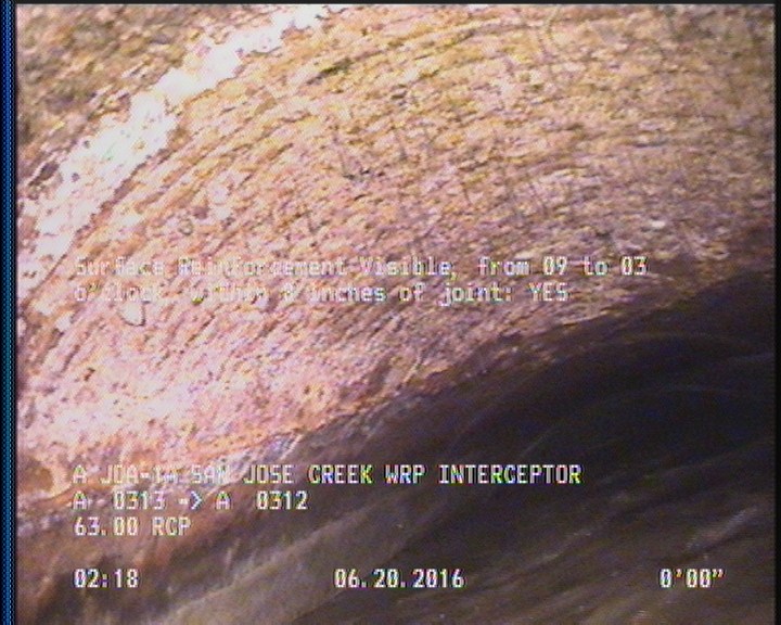 Surface Reinforcement Visible, from 09 to 03 o'clock, within 8 inches of joint: YES