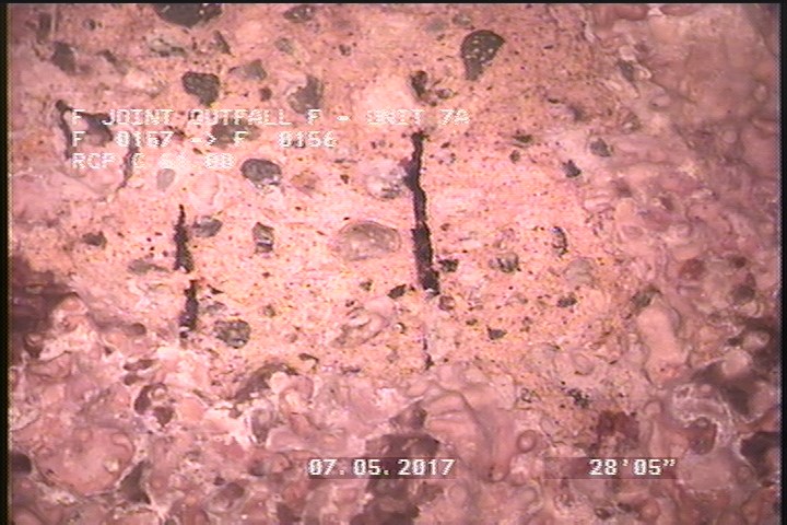 Surface Reinforcement Visible, from 10 to 11 o'clock, within 8 inches of joint: NO - CIRCUM REBAR