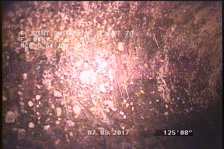 Surface Aggregate Missing, from 08 to 04 o'clock, within 8 inches of joint: NO - SEVERE AGG