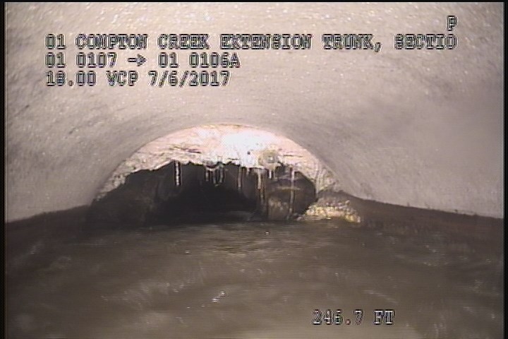 Deposits Attached Grease, 15 %of cross sectional area, from 10 to 02 o'clock, , within 8 inches of joint: YES