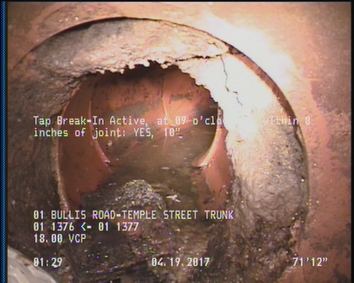 Tap Break-In Active, at 09 o'clock, -, within 8 inches of joint: YES, 10"