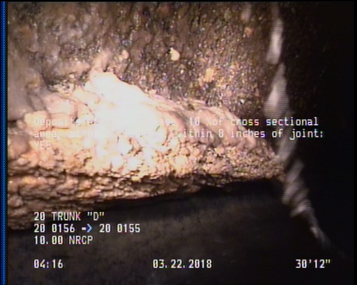 Deposits Attached Grease, 10 %of cross sectional area, at 08 o'clock, , within 8 inches of joint: YES