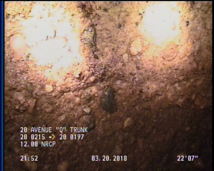 Surface Aggregate Projecting, from 08 to 04 o'clock, within 8 inches of joint: YES, Start
