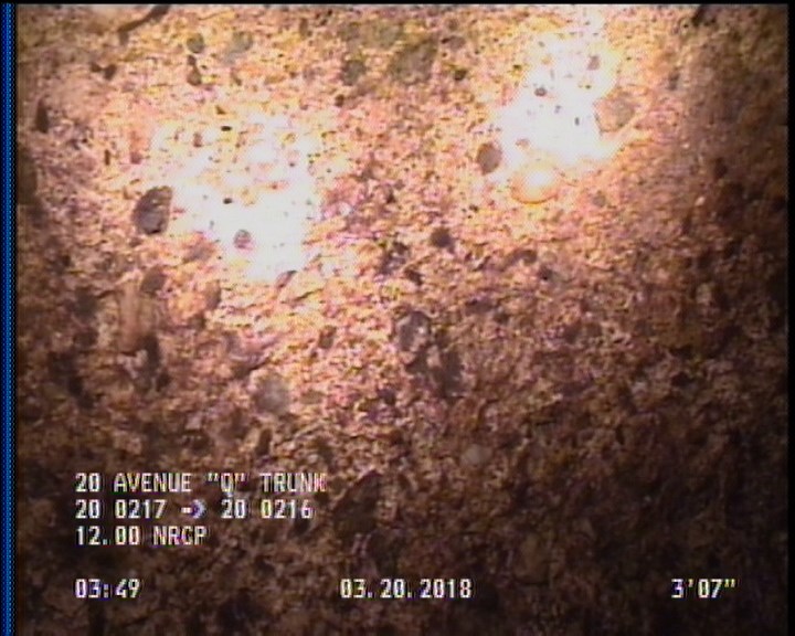 Surface Aggregate Projecting, from 08 to 04 o'clock, within 8 inches of joint: YES, Start
