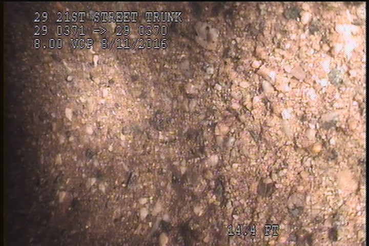 Surface Aggregate Projecting, from 08 to 04 o'clock, within 8 inches of joint: YES, Start - MODERATE AGG