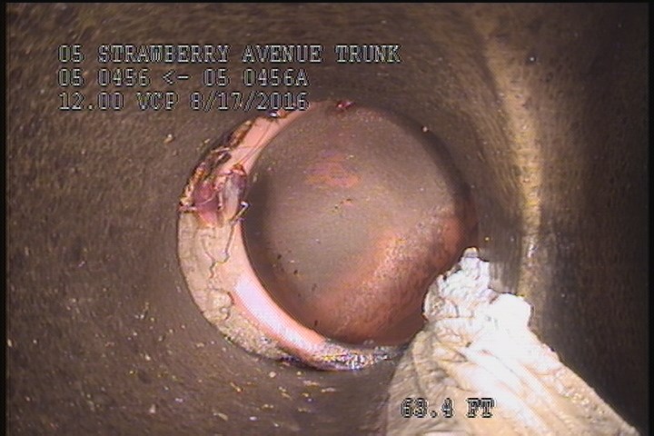 Tap Factory Made Active, at 11 o'clock, -, within 8 inches of joint: YES, 6"