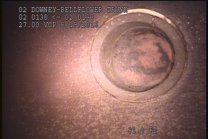 Tap Factory Made Capped, at 02 o'clock, -, within 8 inches of joint: NO, 6"