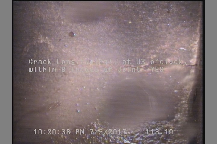 Crack Longitudinal, at 03 o'clock, within 8 inches of joint: YES