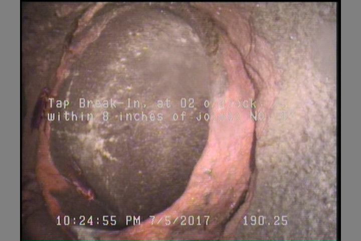 Tap Break-In, at 02 o'clock, -, within 8 inches of joint: NO, 6"