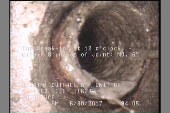 Tap Break-In, at 12 o'clock, -, within 8 inches of joint: NO, 6"