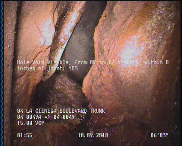 Hole Void Visible, from 09 to 12 o'clock, within 8 inches of joint: YES